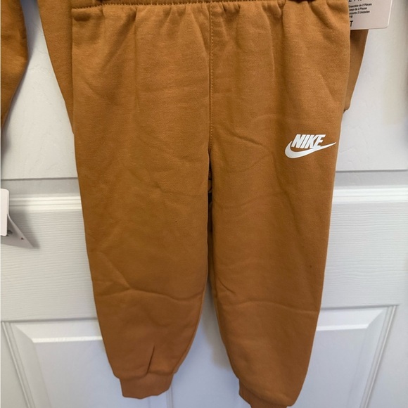 NWT Nike ‘Kids Future’ Utility Crew Brown Hoodie and Pants Set, Size 4T - Picture 5 of 5